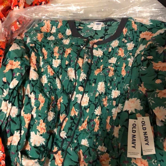 Blouse - Picture 2 of 2